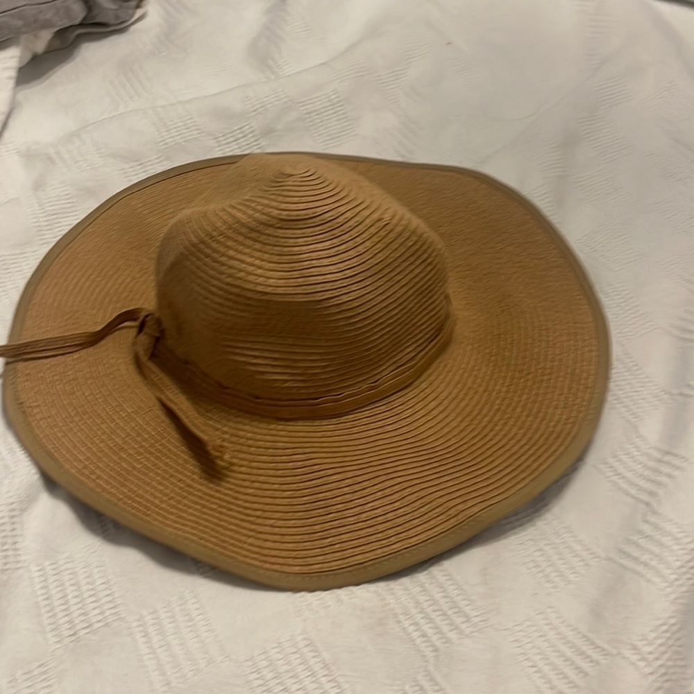 David and young sun hat